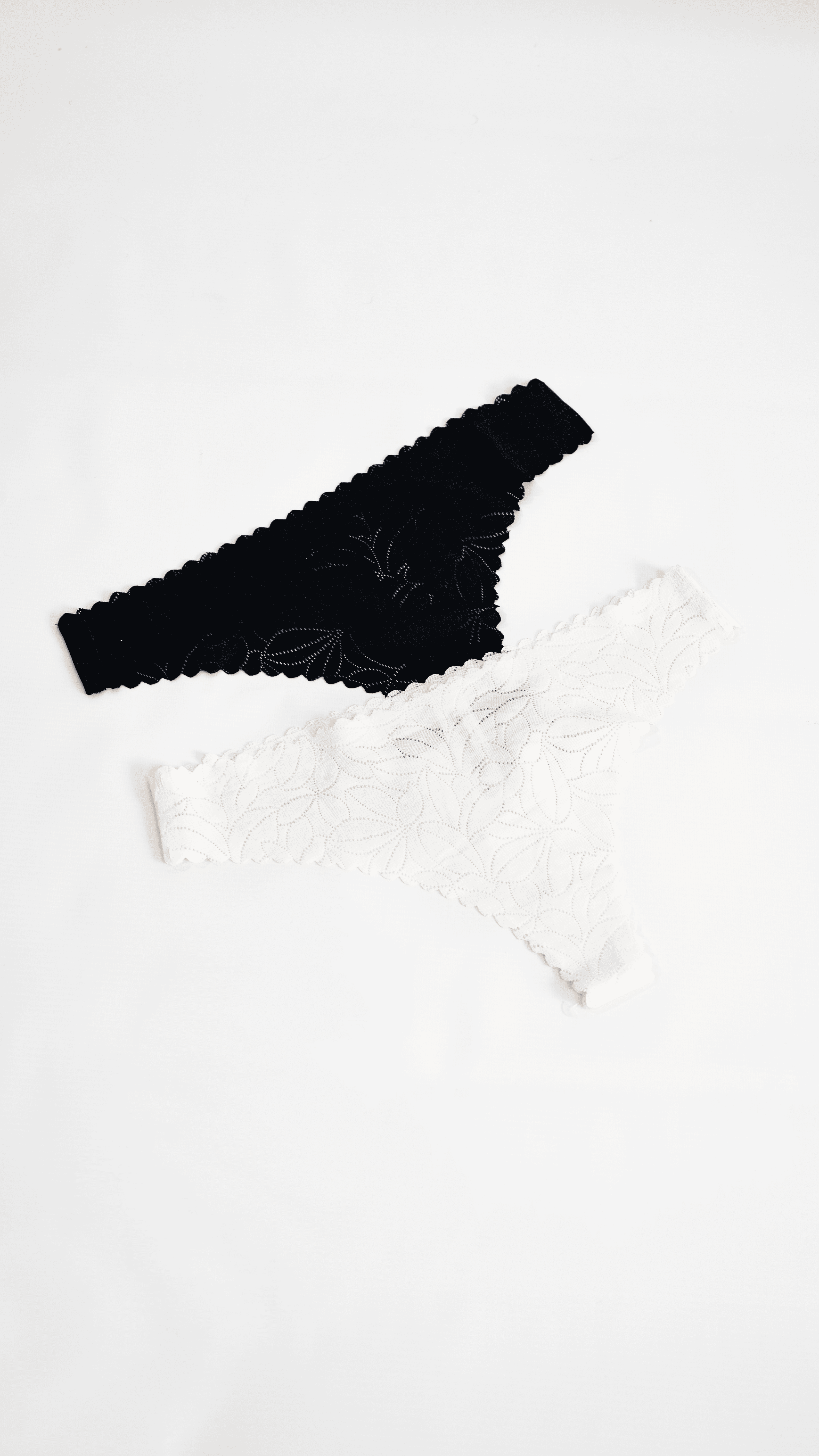 EM105-005 PANTY ENCAJE CORTE LASER PAQX2